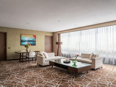 PREMIER SUITE