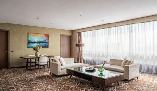 PREMIER SUITE