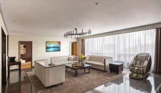 PRESIDENTIAL SUITE