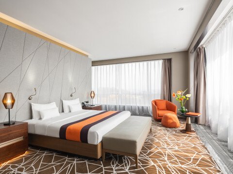 CORNER SUITE